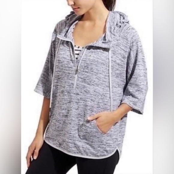 Athleta Heather Grey Short Sleeve Pullover Hoodie M - Picture 2 of 15